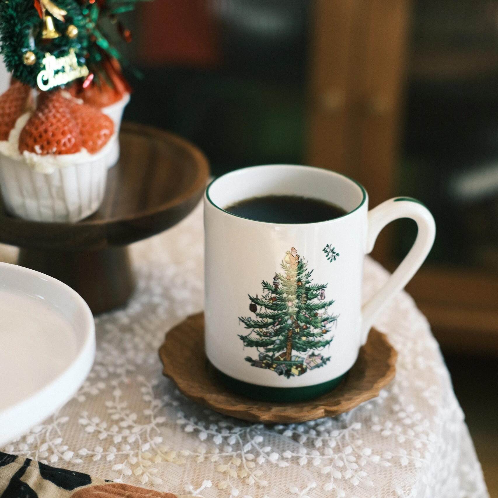 Coffee Tea Gardens - كوب شاي سيراميك بتصميم فراشة من