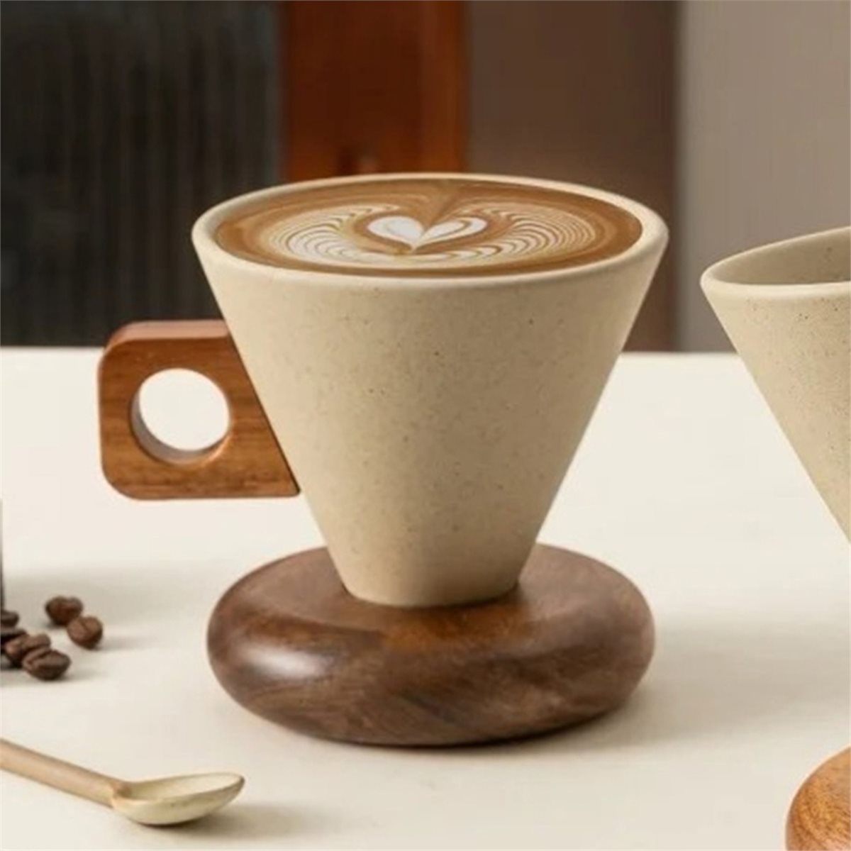 طقم فنجان قهوة سيراميك مع ملعق - مراجعة Coffee & Tea Garden Lincoln Menu وسعره